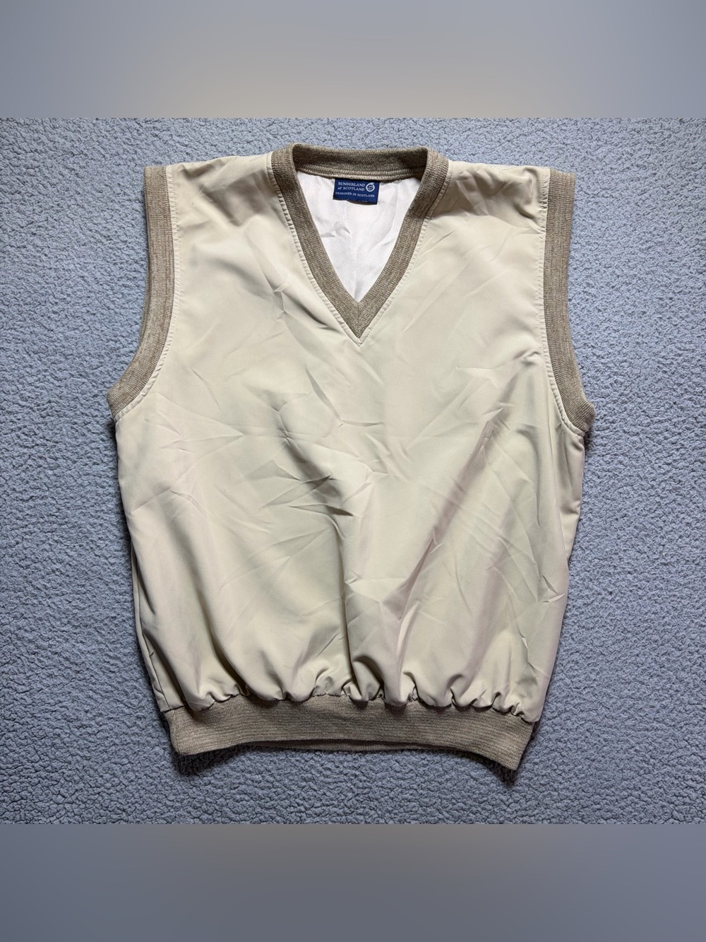 Sunderland of Scotland Golf Vest Performance V-Neck Beige Pullover Men’s Medium